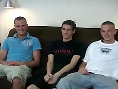 Sucking twinks 3