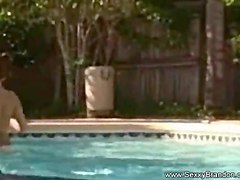 Amateur couple fuck in the pool in sunny florida