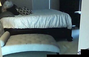 Super Mega PAWG Vickie Jay Gets A Cummy Cock After Shower!