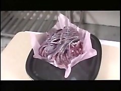 Ran monbu enjoys some cake