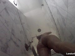 London keyes takes a hidden camera shower