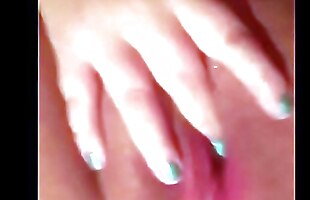 Amateur Bonnie Bowton teases and stretches tight pussy to orgasm closeup